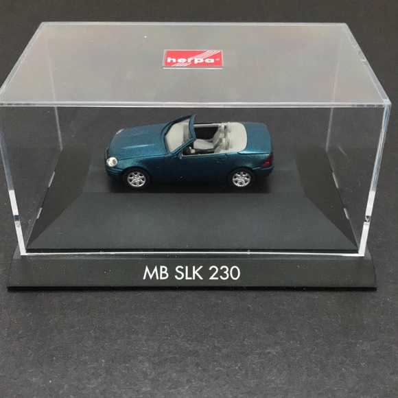Herpa Mercedes Benz SLK 230 1:87 - Picture 2 of 6
